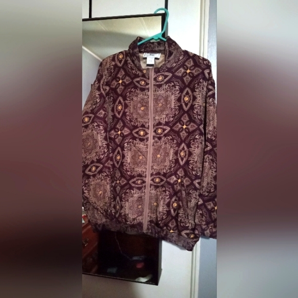 Lightweight jacket - Picture 1 of 3